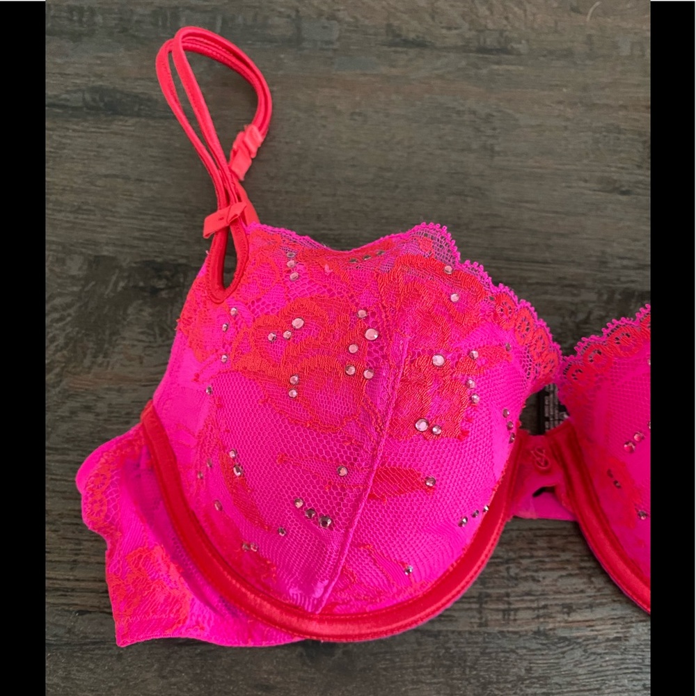 Victoria’s Secret | Sexy Little Things Bra - Picture 2 of 11
